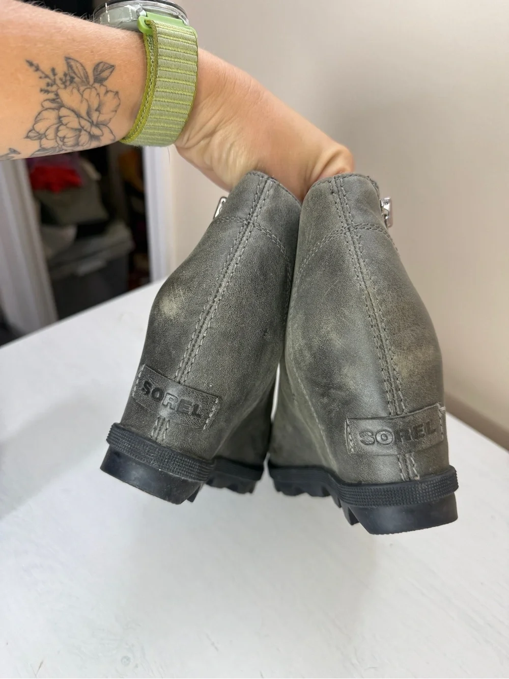 Women's Sorel Joan of Arctic Wedge II Zip sz 7